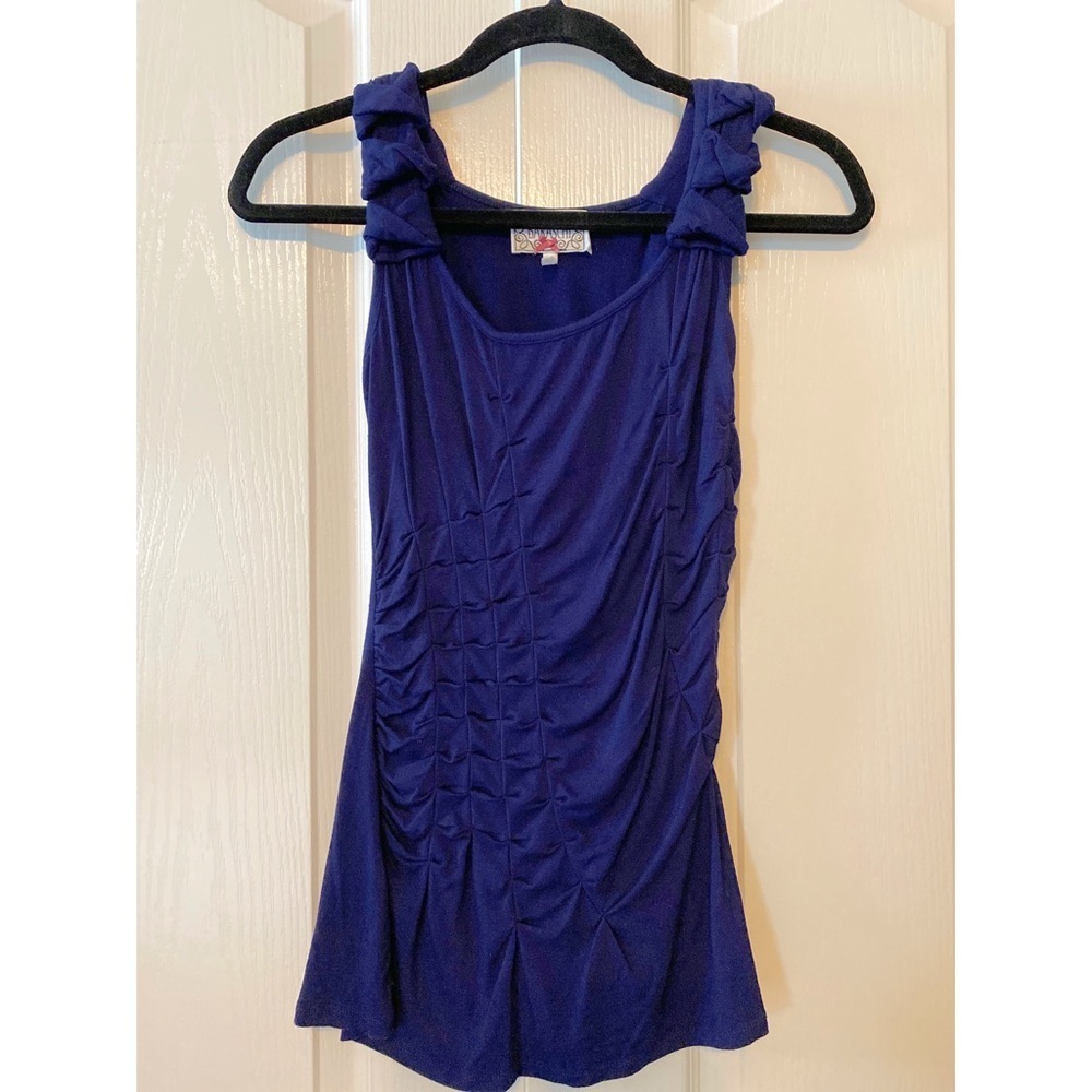 Woman’s navy blue top Baraschi size S sleeveless